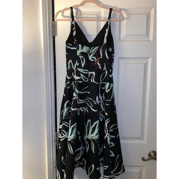 COOPER ST *NEW* Black Floral Print Dress - Picture 6 of 10